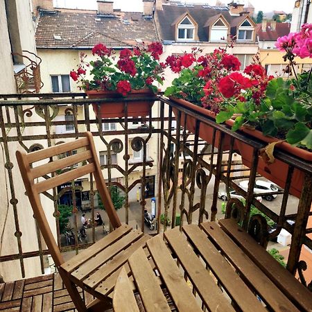 Captain Buda Apartment Budapest Luaran gambar
