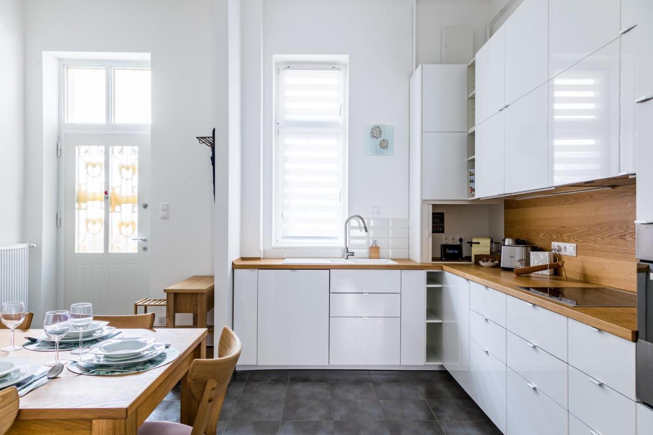 Captain Buda Apartment Budapest Luaran gambar