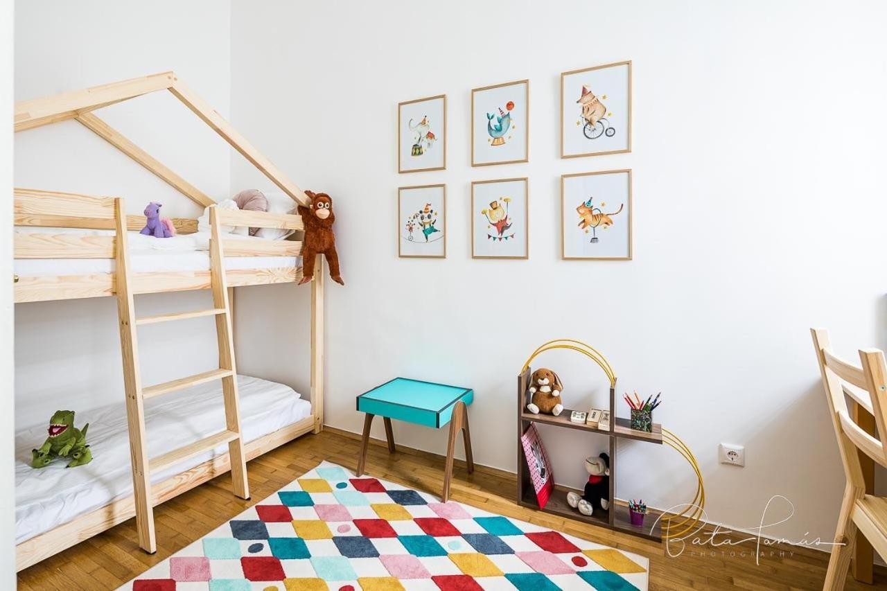 Captain Buda Apartment Budapest Luaran gambar