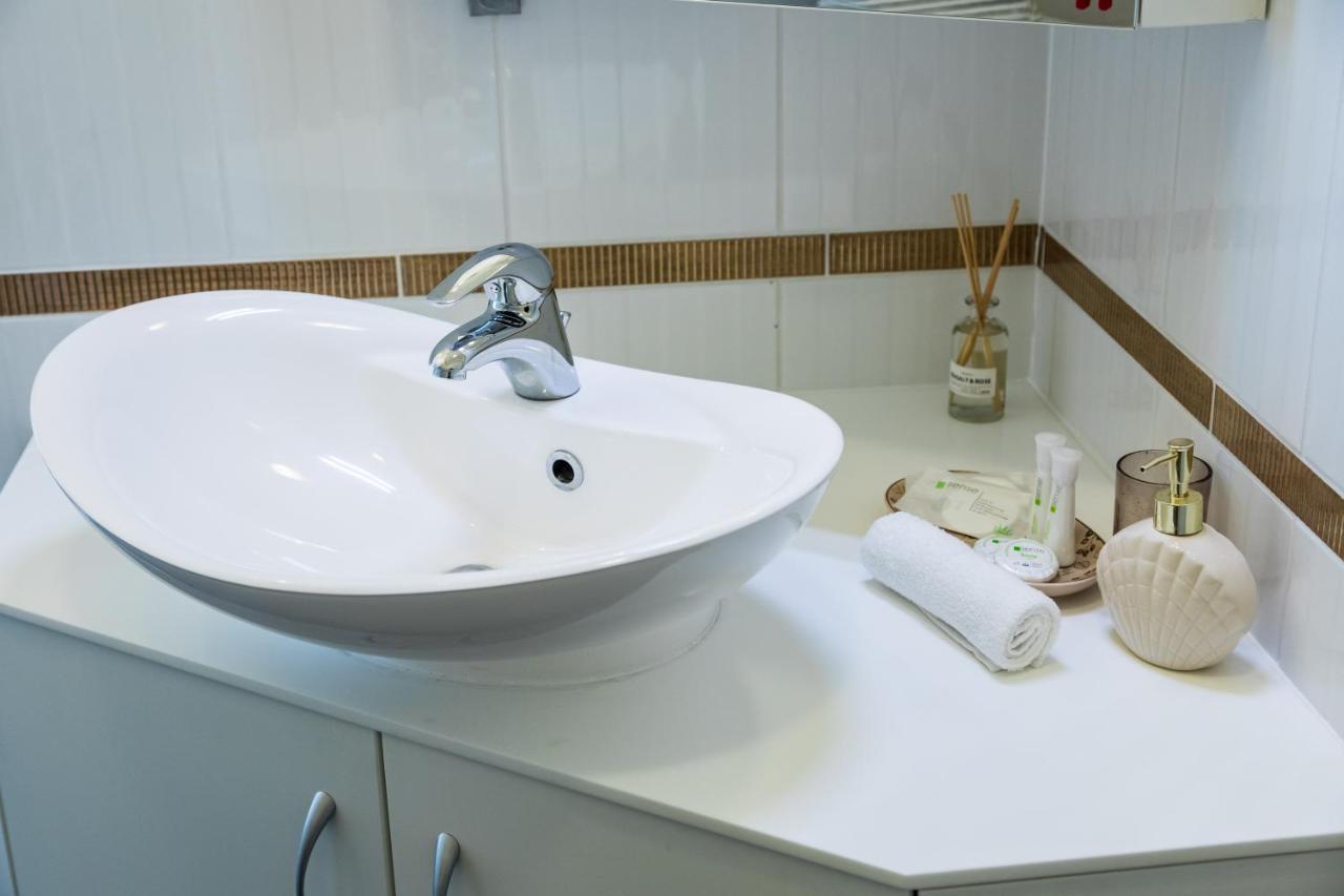 Captain Buda Apartment Budapest Luaran gambar
